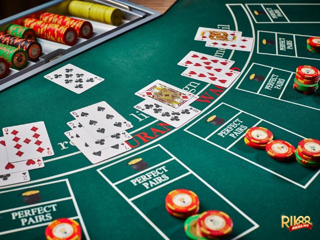Bí Quyết Chiến Thắng Blackjack Rik88 Từ Cao Thủ 2 Nguyên tắc chơi bài Blackjack Rik88